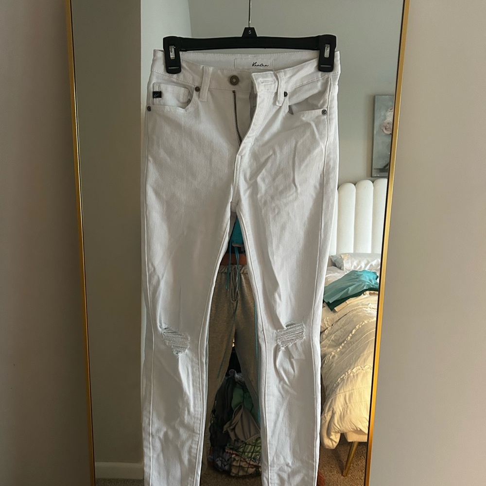 white skinny jeans